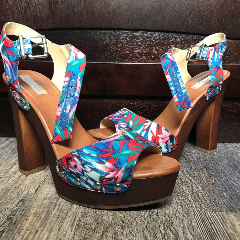 Jessica Simpson Heels